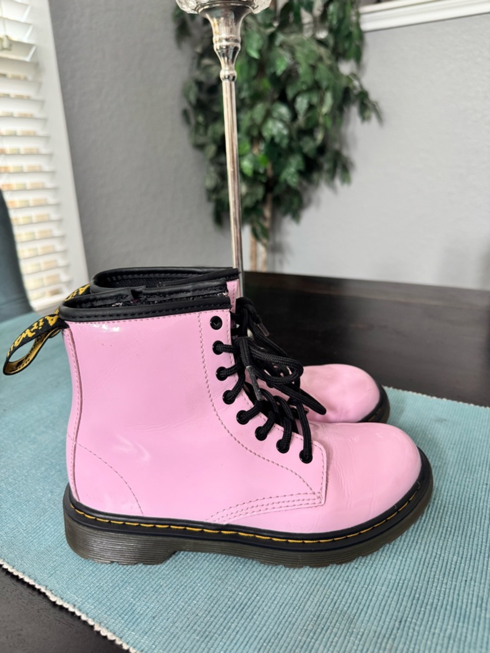 Dr. Martens 1460 Junior patent leather boots size 2